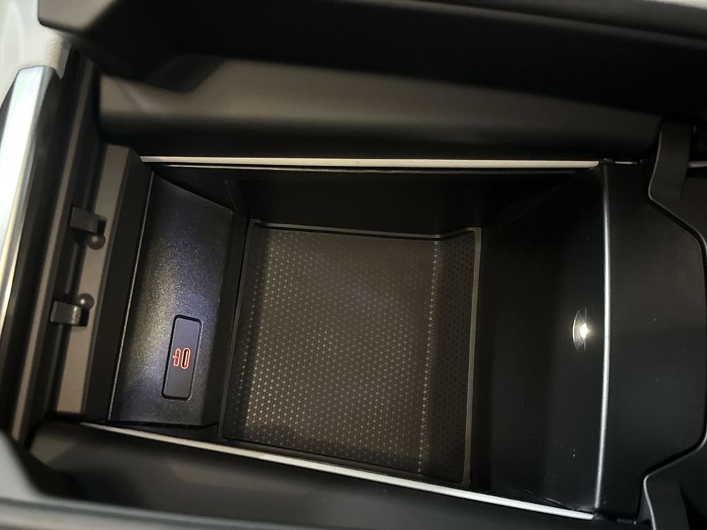 New 2026 Gray Metallic BMW xDrive40i image 21