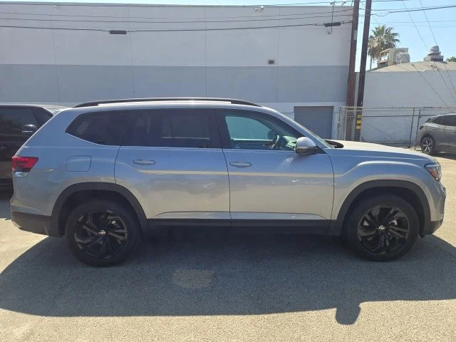 2022 Volkswagen Atlas 2.0T SE w/Tech's photo