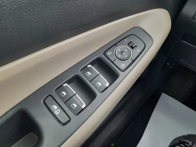 2023 Hyundai Santa Fe SE - Photo 34