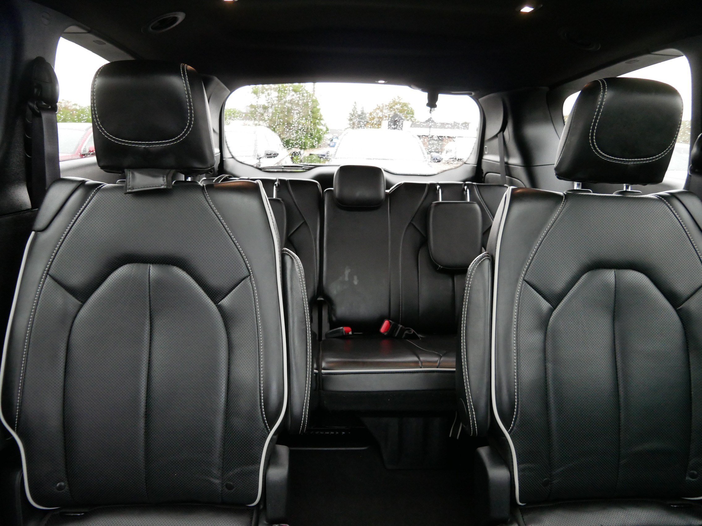 2026 Chrysler Pacifica Limited - Photo 13