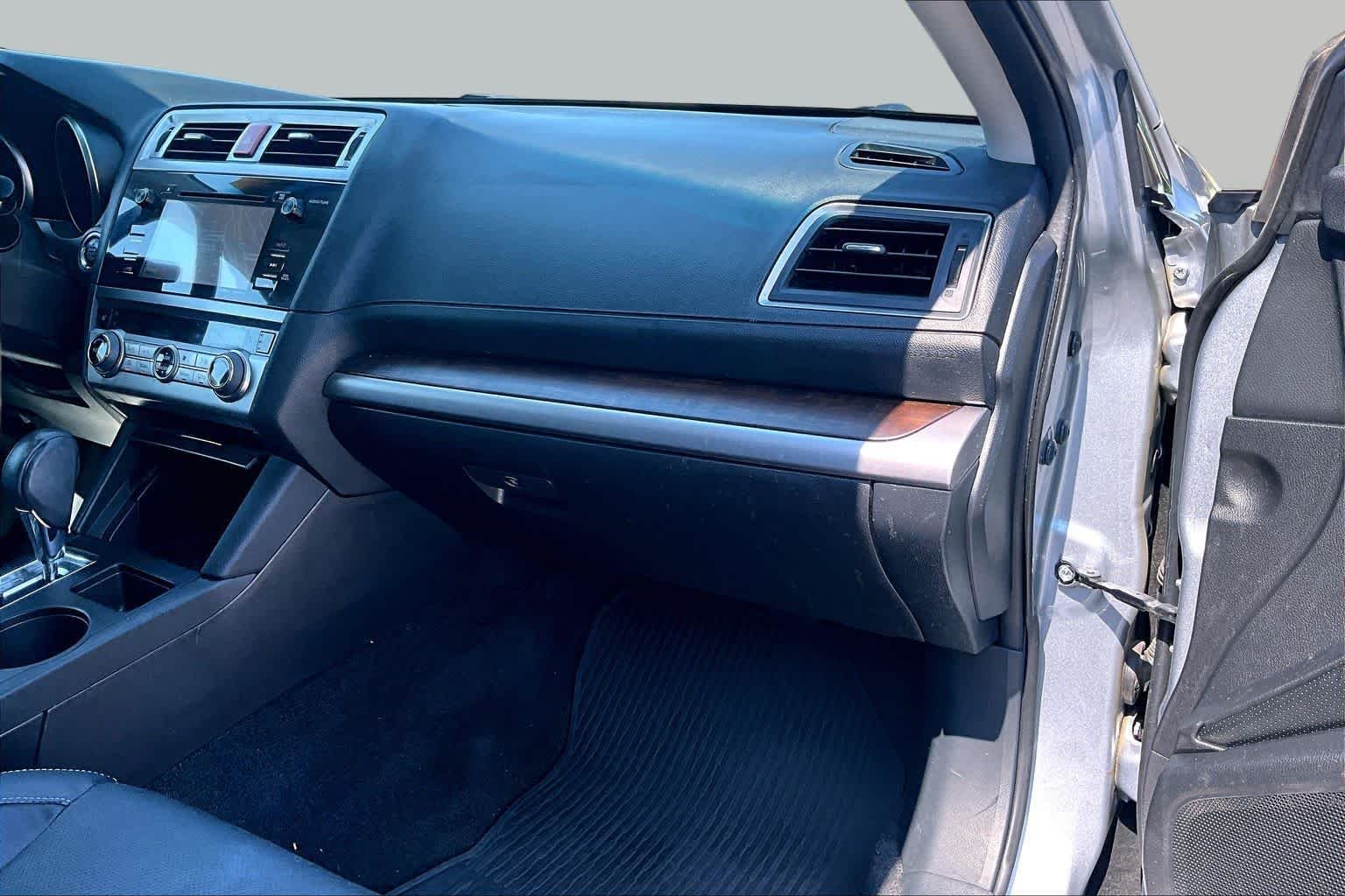 Used 2015 Ice Silver Metallic Subaru 2.5i Limited image 19