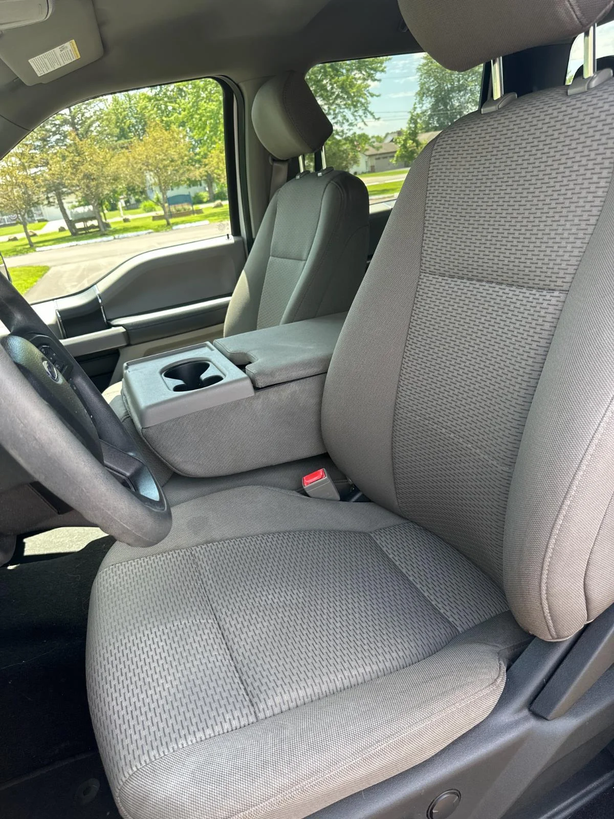Used 2019 Oxford White Ford XLT image 4