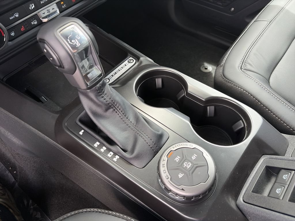 New 2026 Avalanche Gray Ford Outer Banks® image 26