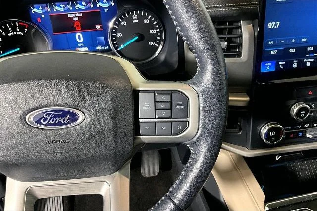 Used 2023 White Metallic Ford XLT image 42