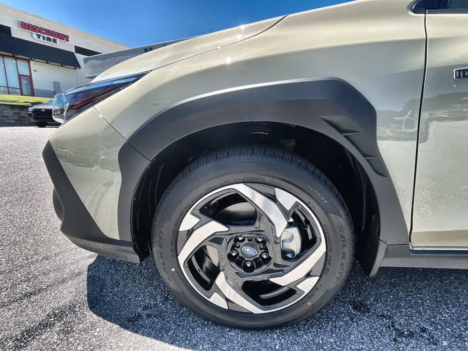 New 2026 SAND DUNE PEARL Subaru Limited Hybrid image 13