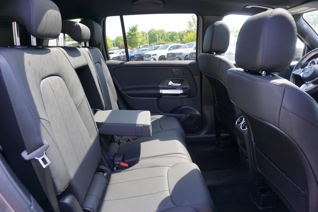 Certified Used 2025 Mountain Grey Metallic Mercedes-Benz GLB 250 image 59