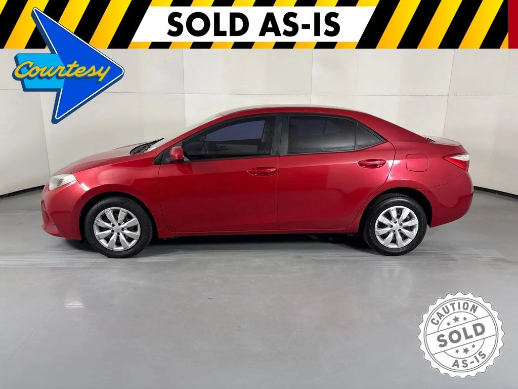 Used 2016 Red Toyota LE image 5
