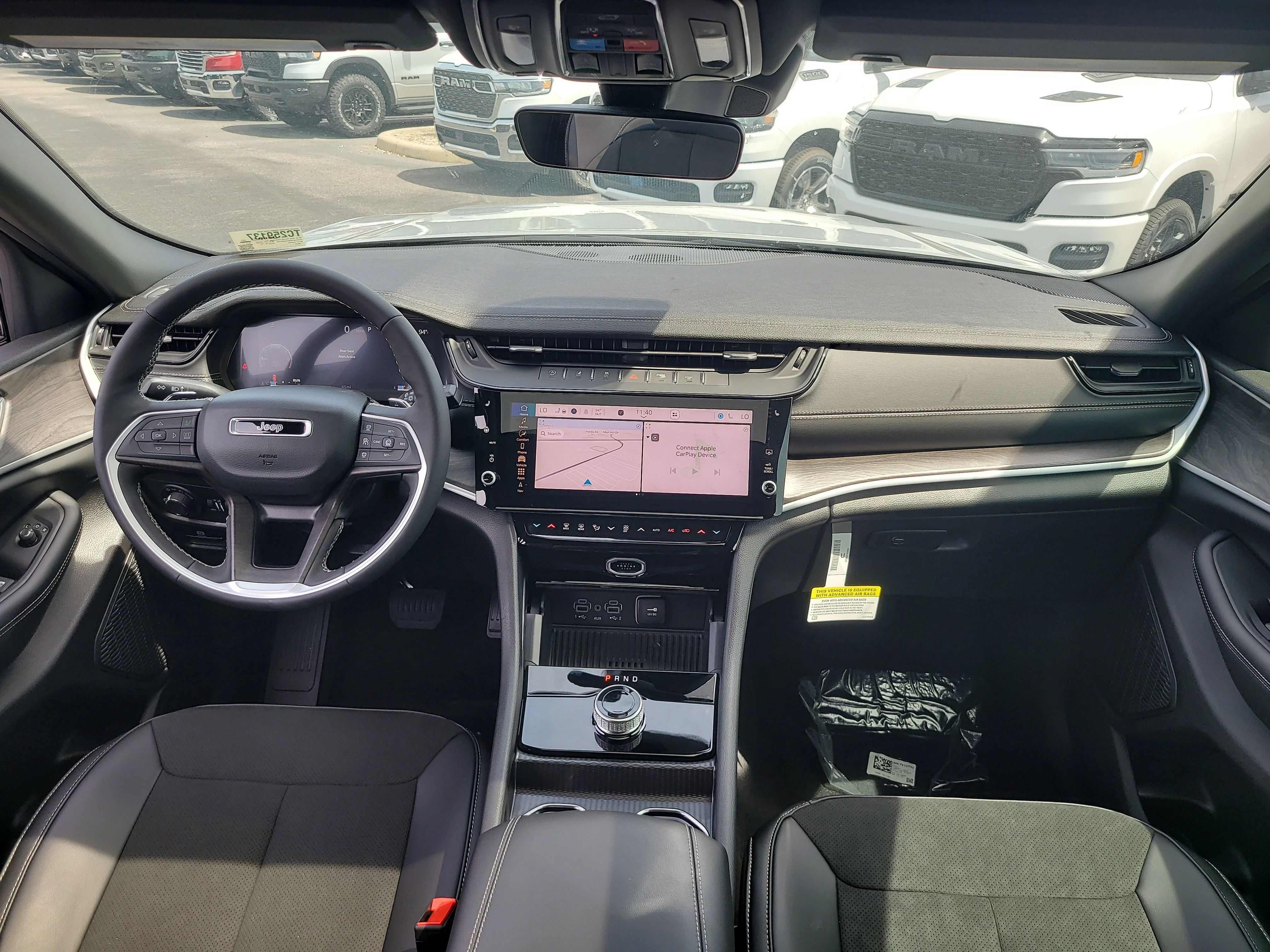 New 2026 Silver Zynith Jeep Laredo Altitude image 11