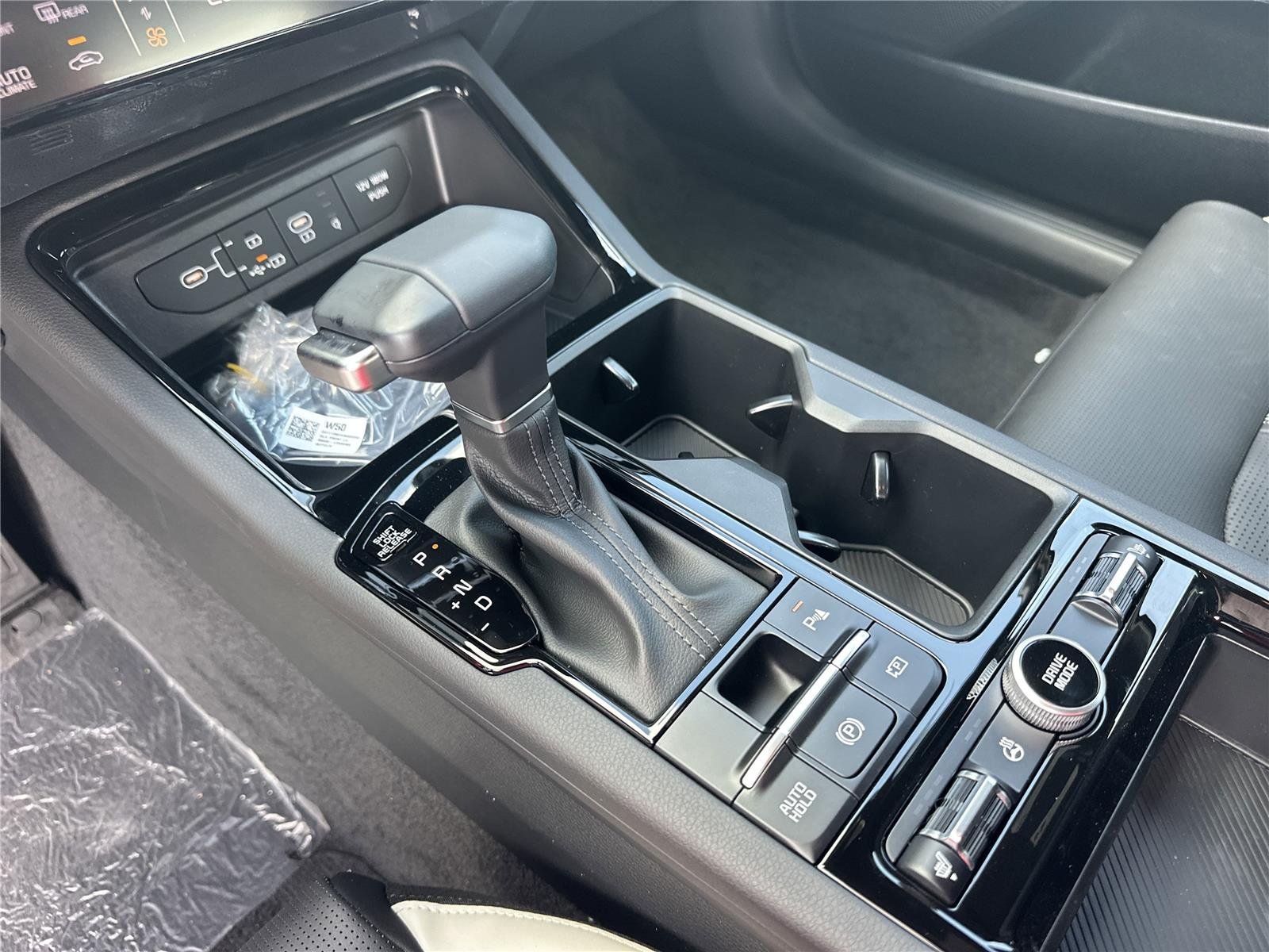 2025 Kia K5 GT-Line - Photo 13