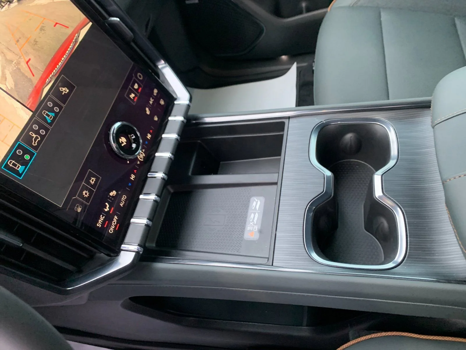 2026 GMC Acadia AT4 - Photo 23