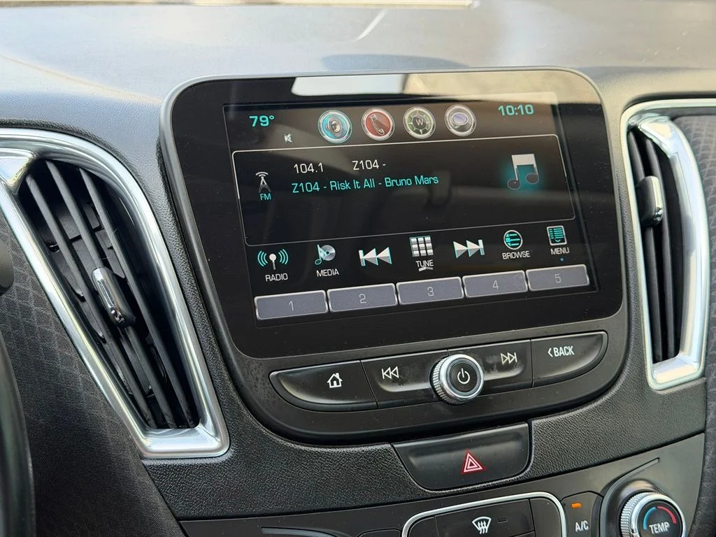 Used 2018 Black Chevrolet LT image 13