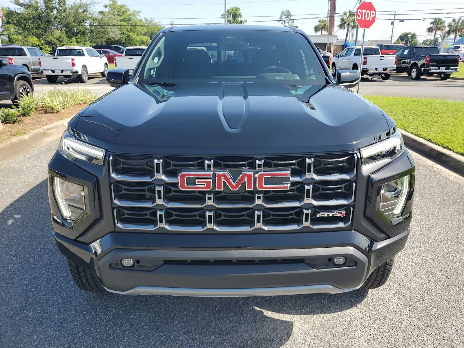 New 2026 Onyx Black GMC AT4 image 9