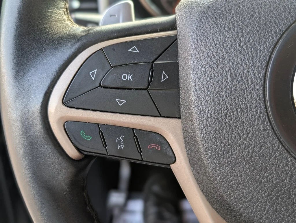 Used 2017 Black Jeep Laredo image 19