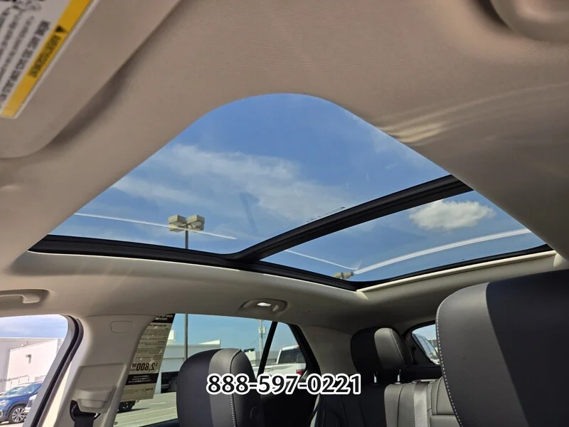 Used 2021 Cinnabar Metallic BUICK ESSENCE image 11