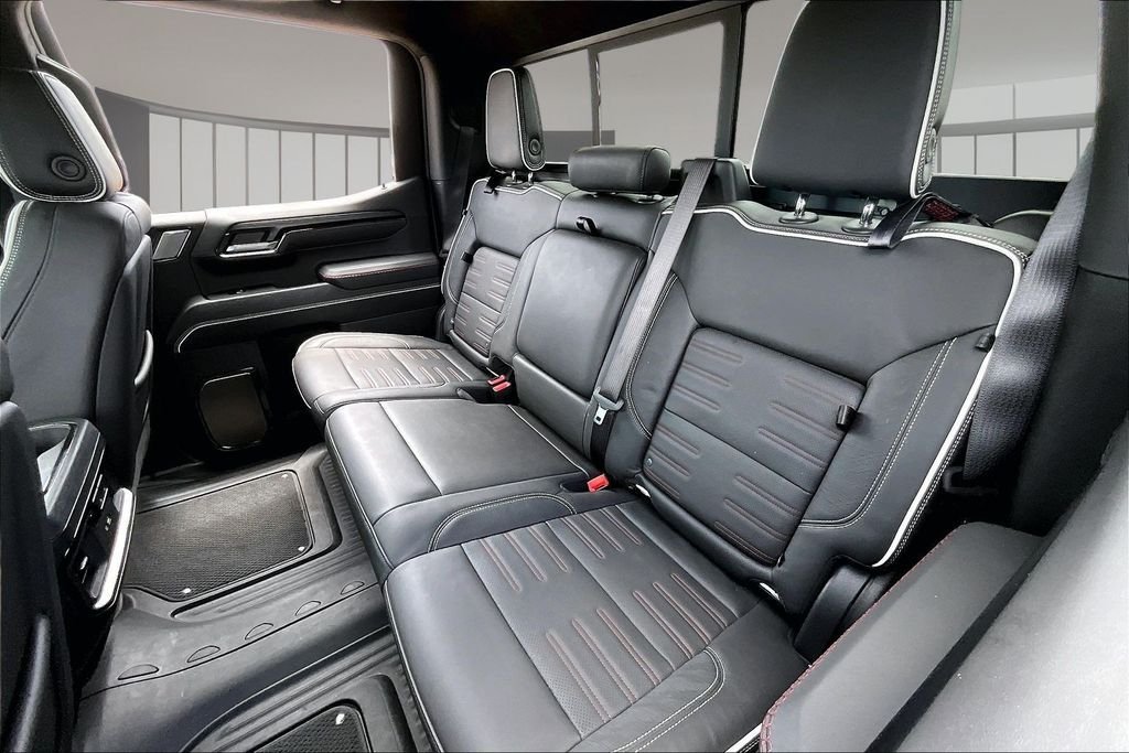 Used 2024 White GMC AT4X image 28