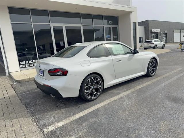 New 2026 Mineral White Metallic BMW xDrive image 3