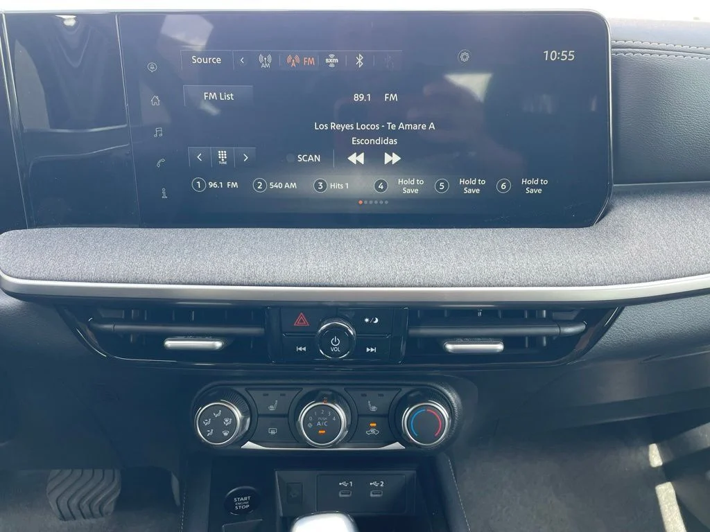 2025 Nissan Kicks SV AWD - Photo 17