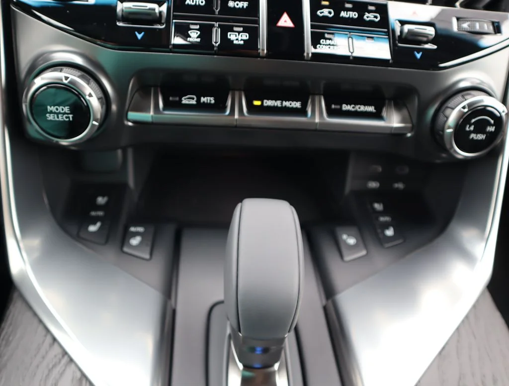 Used 2026  Lexus 700h Overtrail image 34