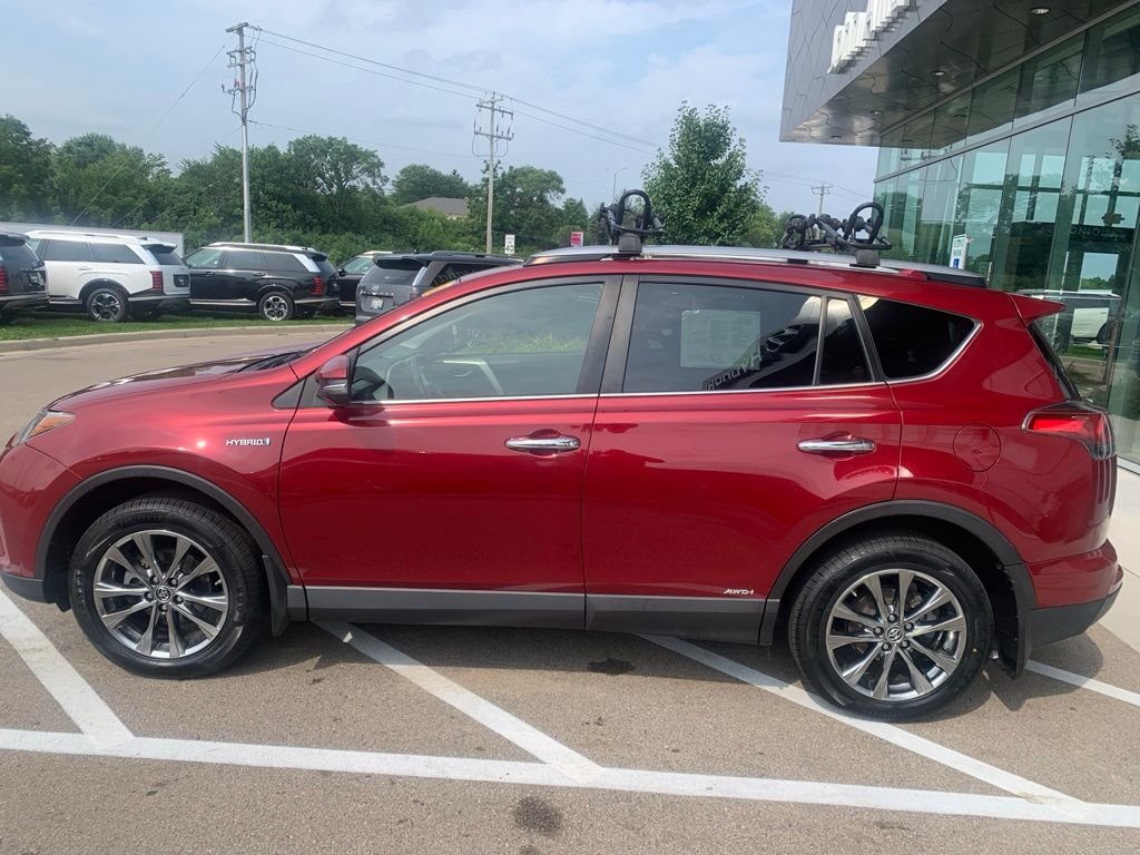 Used 2018 Red Toyota Limited image 2