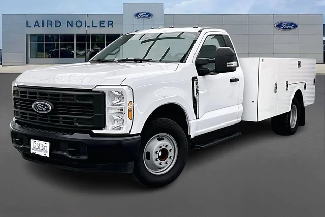 2024 Ford Chassis Cab F-350® XL