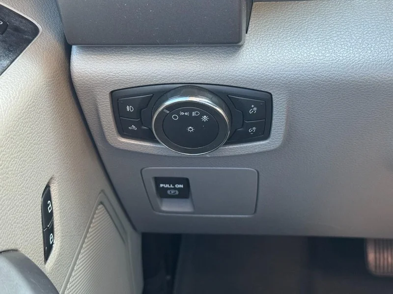 Used 2020 Blue Jeans Metallic Ford XLT image 19