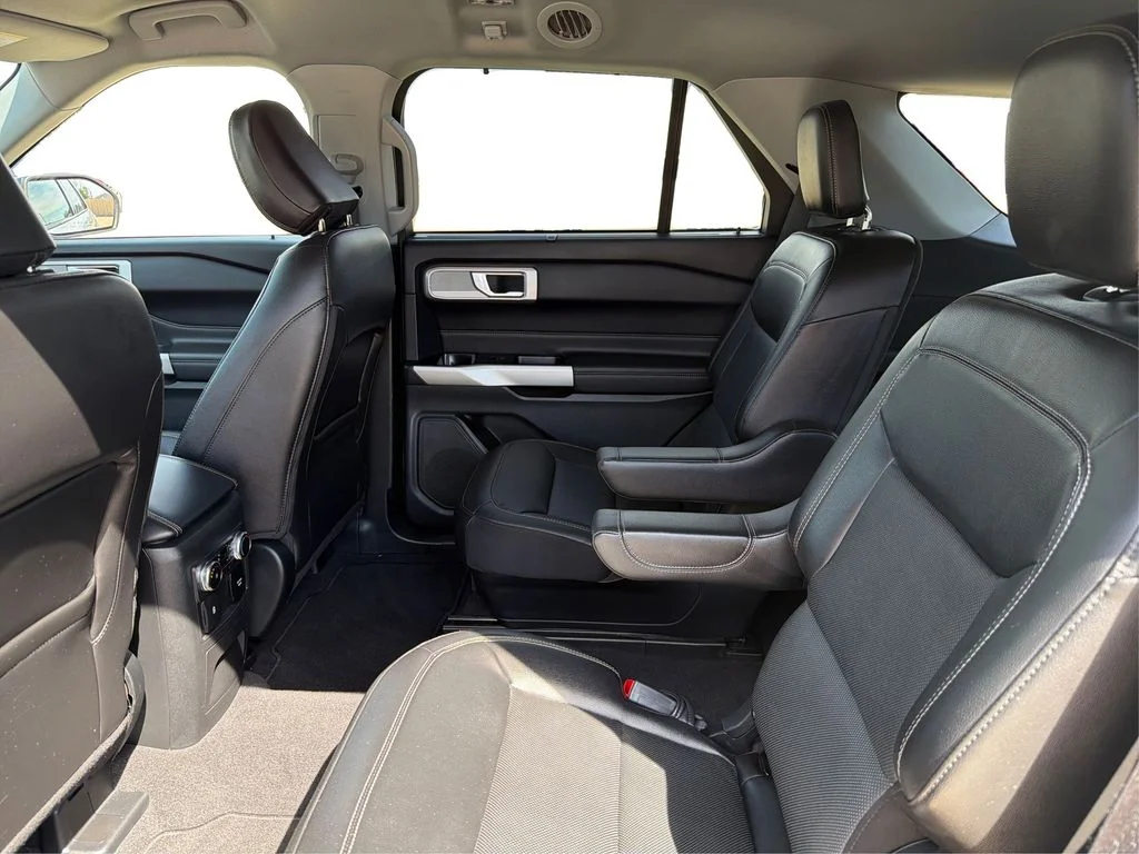 Used 2022 White Ford Limited image 11