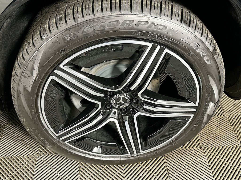 New 2026 Black Mercedes-Benz GLE 450 image 31