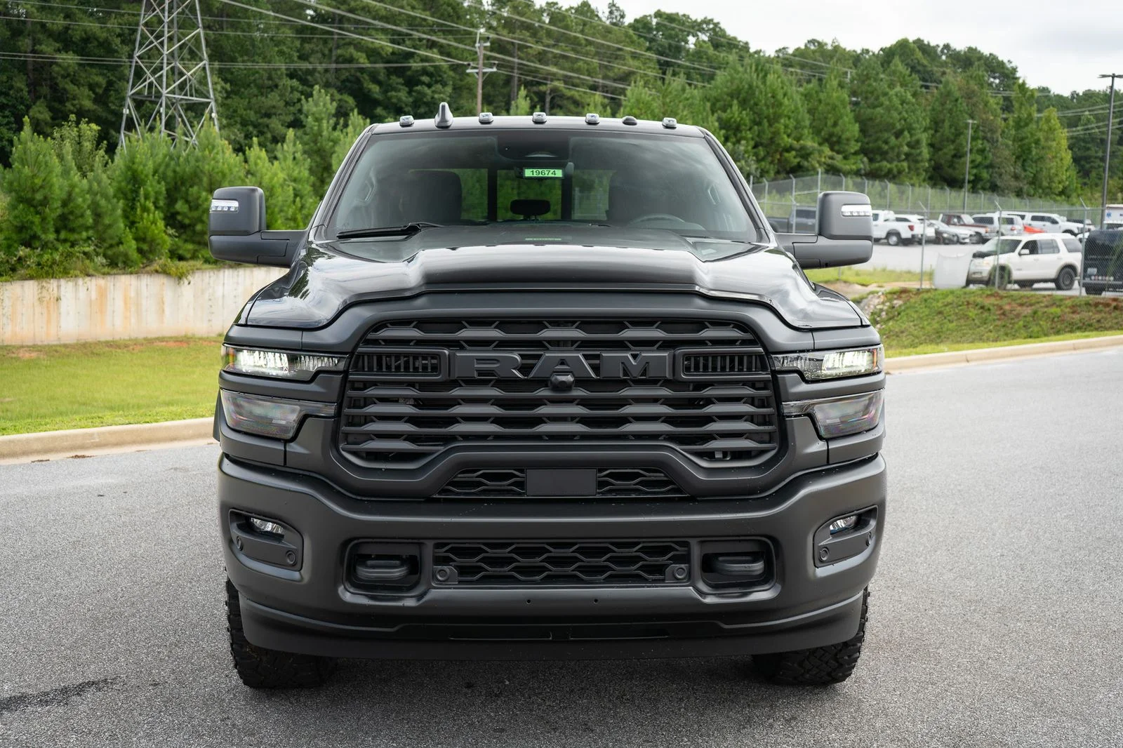 New 2026 Diamond Black Crystal Pearl-Coat Exterior Paint RAM  image 2