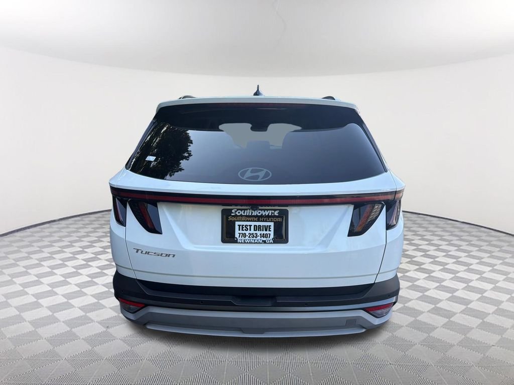 Used 2025 White Hyundai Limited image 6