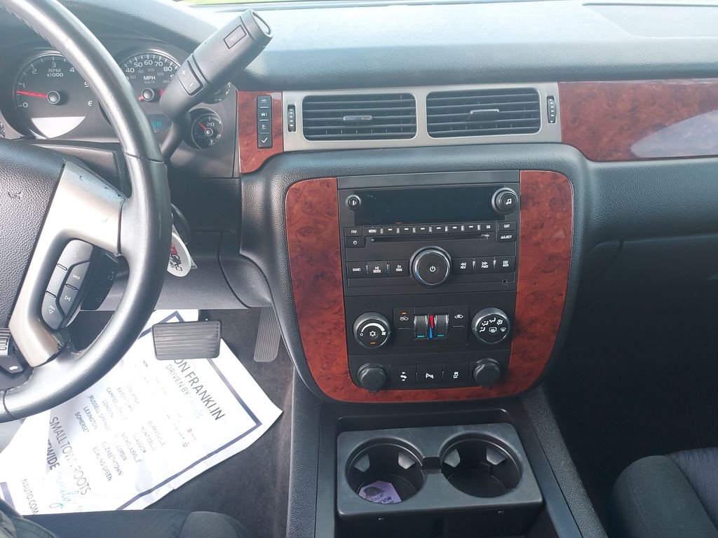 Used 2013 Black Chevrolet LS image 20