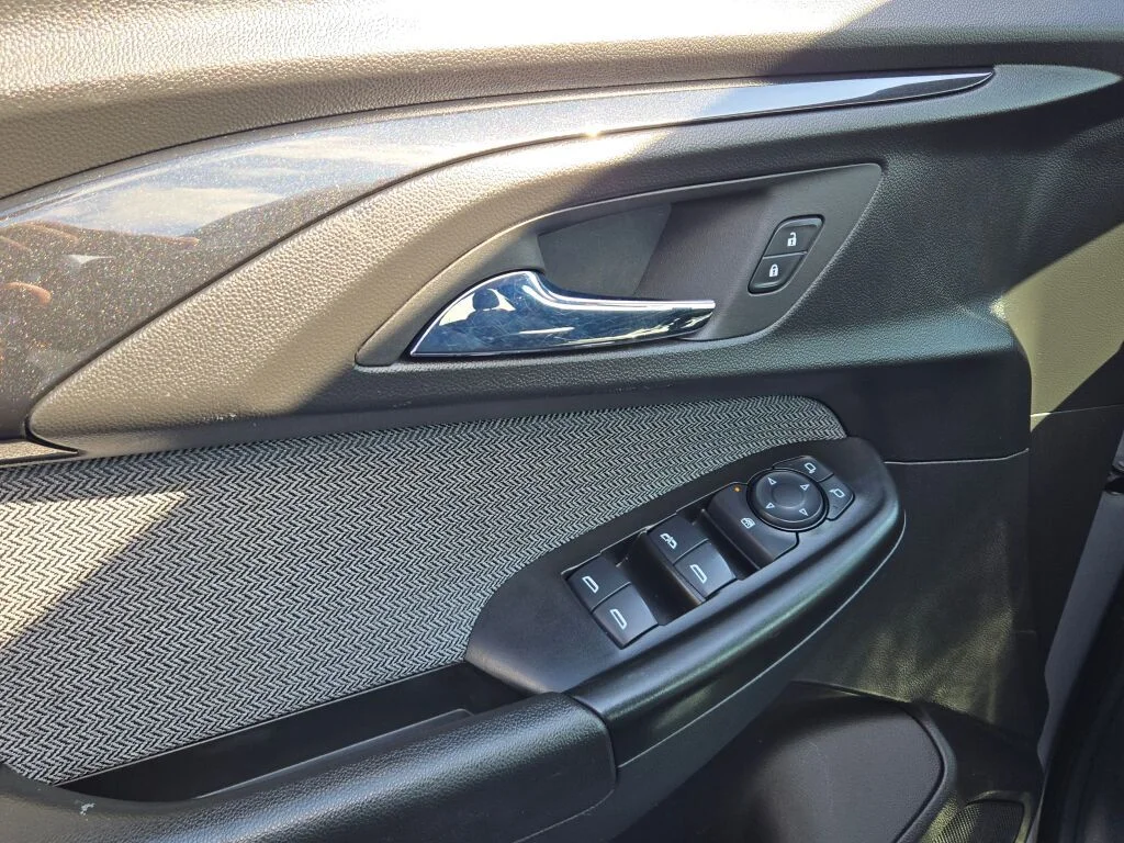 Used 2023 Gray Chevrolet LT image 19