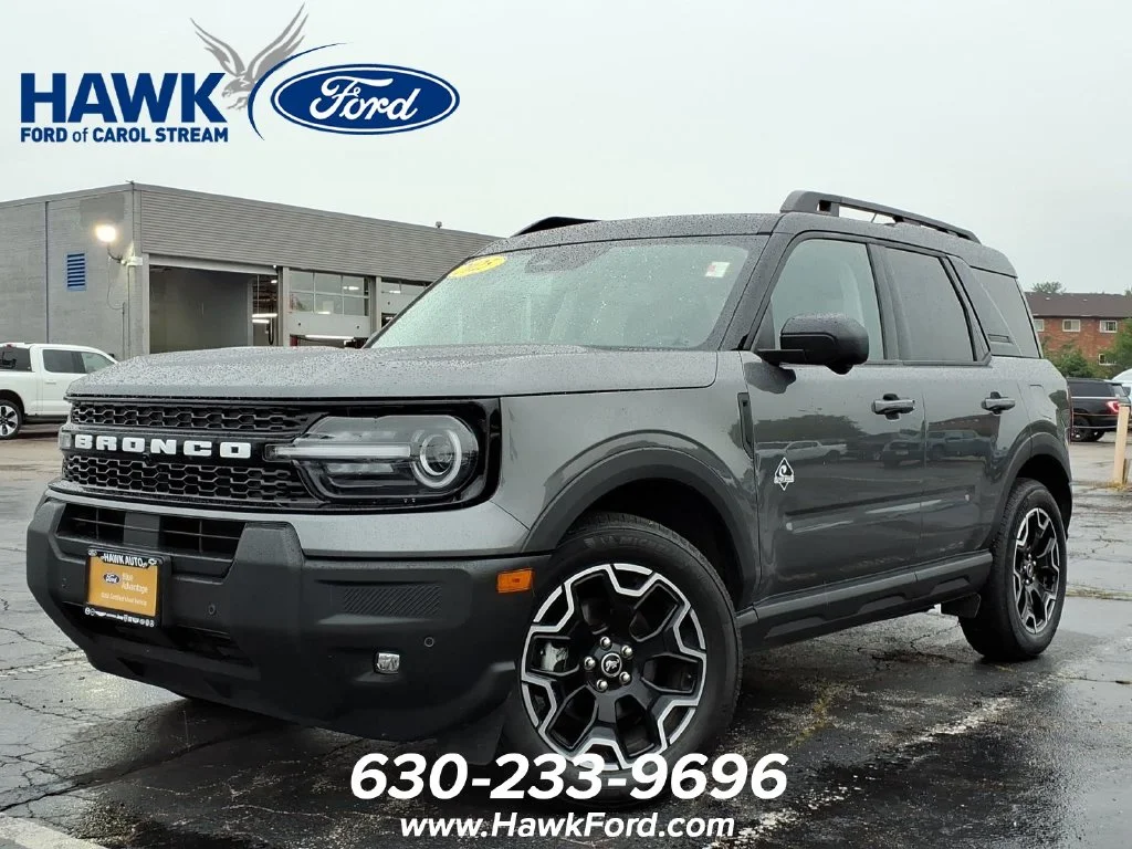 Used 2025 Gray Ford Outer Banks image 3