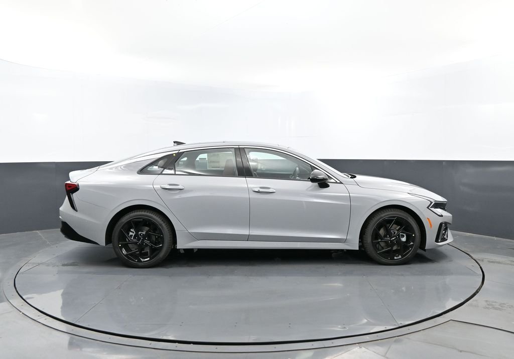 New 2026 Wolf Gray Kia GT-Line FWD image 4