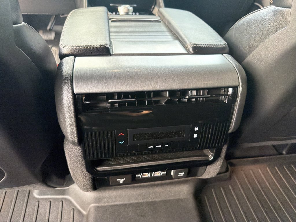 2023 Jeep Wagoneer Series II - Photo 23