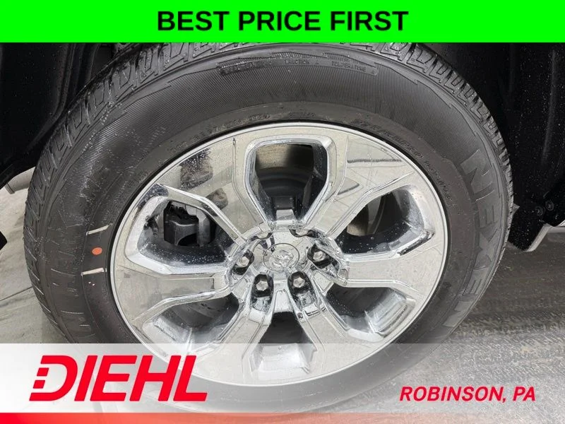 New 2026 Diamond Black Crystal Pearl-Coat Exterior Paint RAM Big Horn/Lone Star image 8