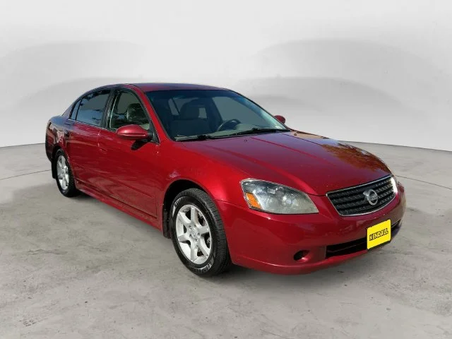 Used 2006  Nissan 2.5 S image 3