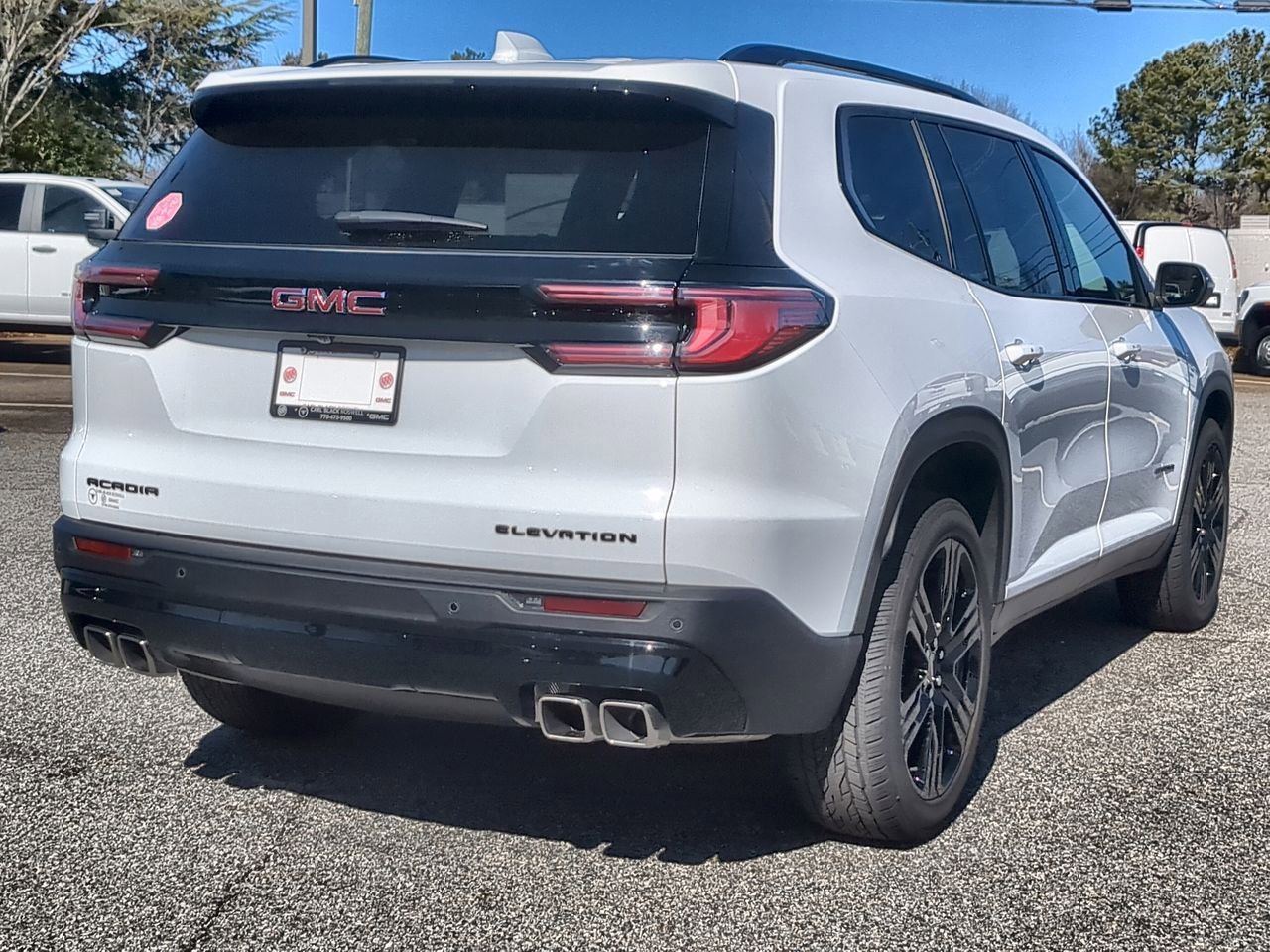 Used 2025 Summit White GMC Elevation image 8