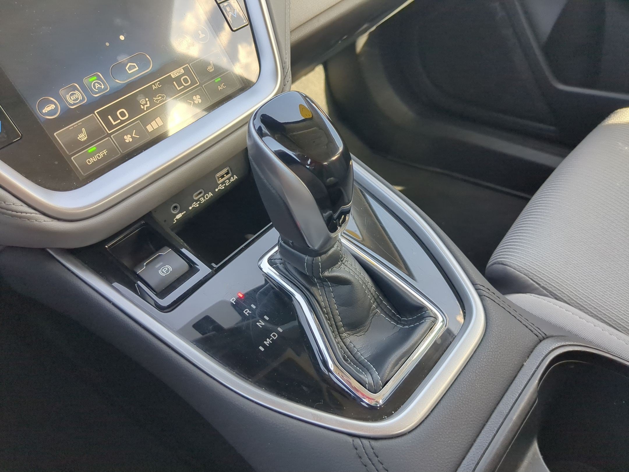 Used 2025 Blue Subaru Premium image 26