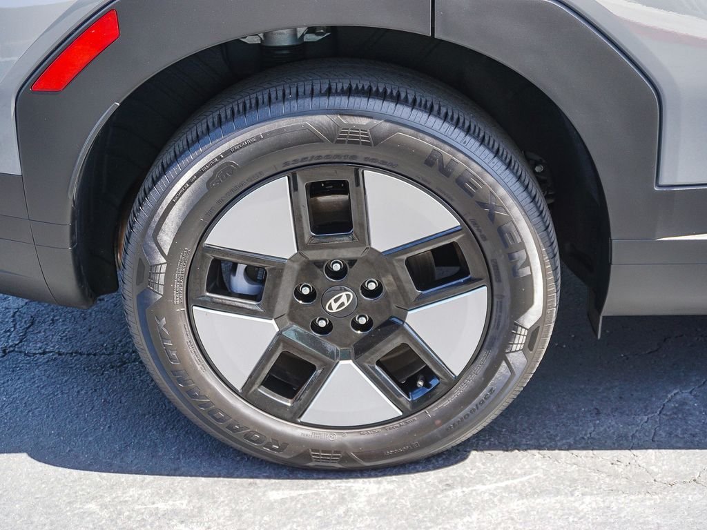 Used 2026 Gray Hyundai SE image 9