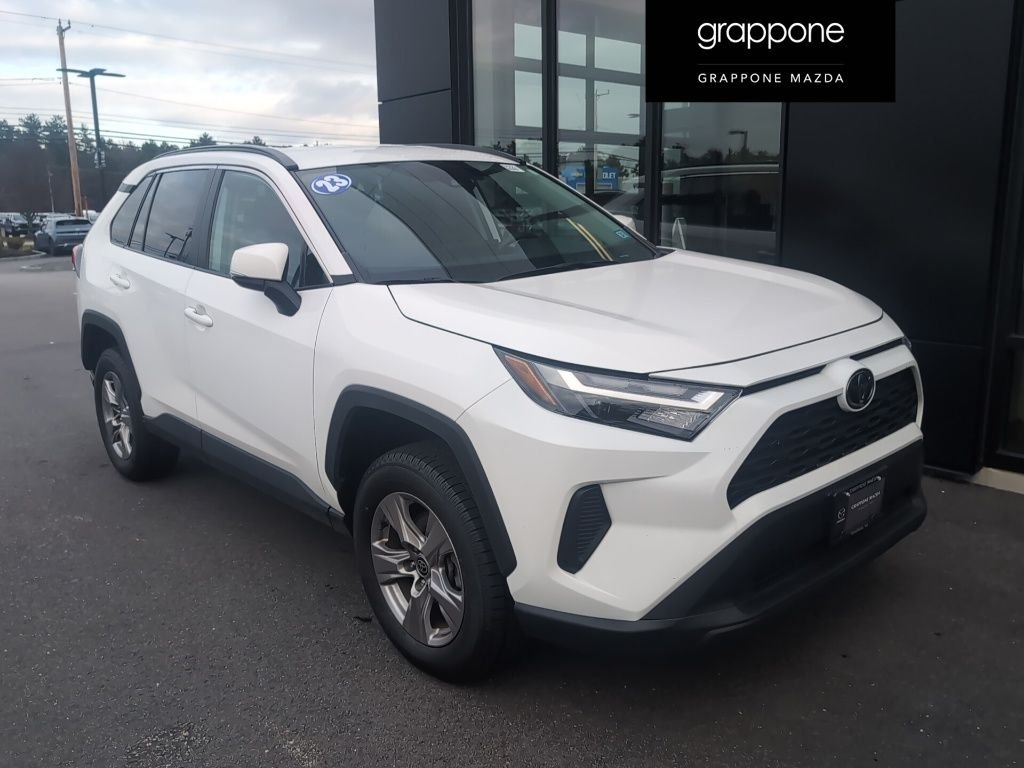 2023 Toyota RAV4 XLE