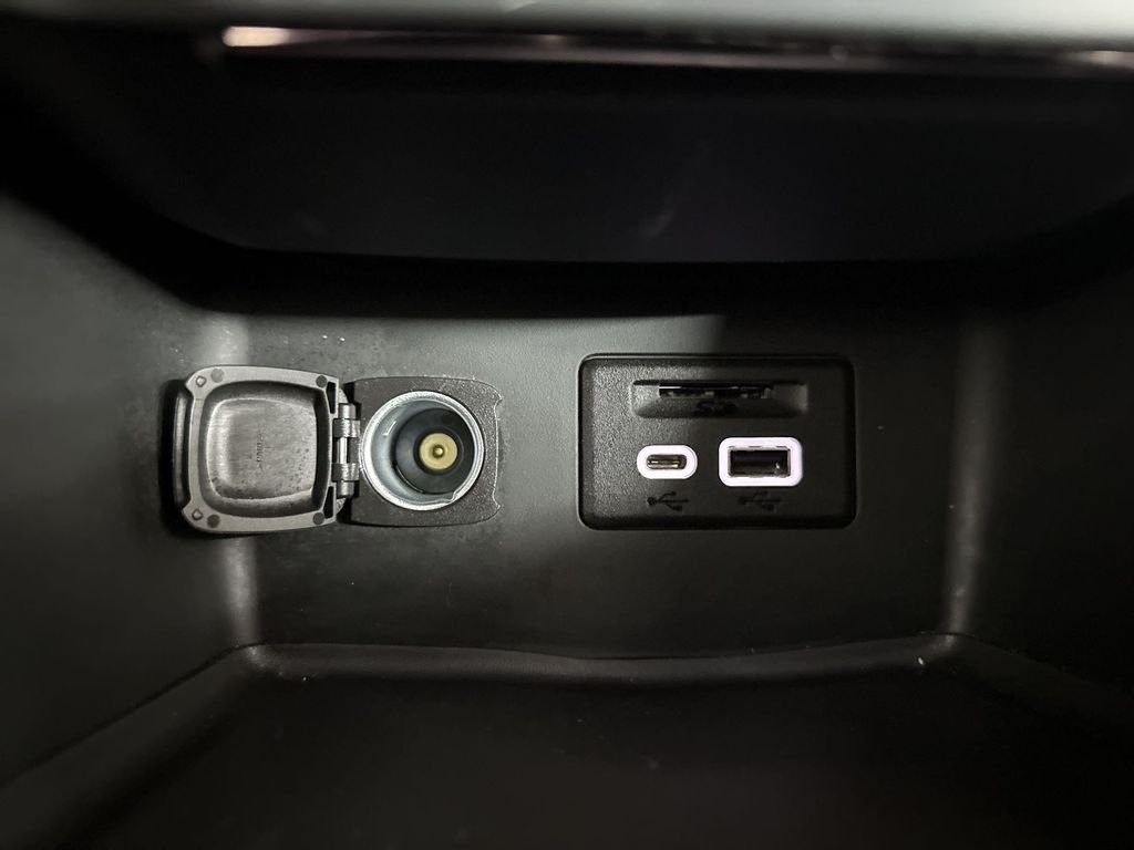 Used 2023 Sterling Metallic GMC SLT image 32