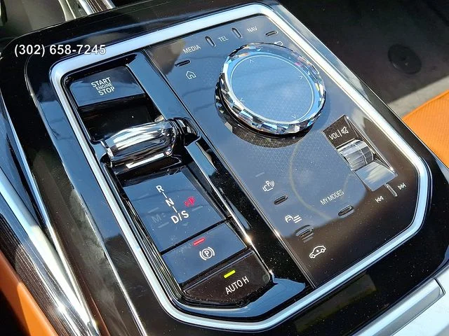New 2026 Mineral White Metallic BMW 750e xDrive image 12
