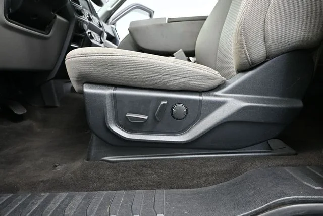 Used 2019 Black Ford XLT image 22