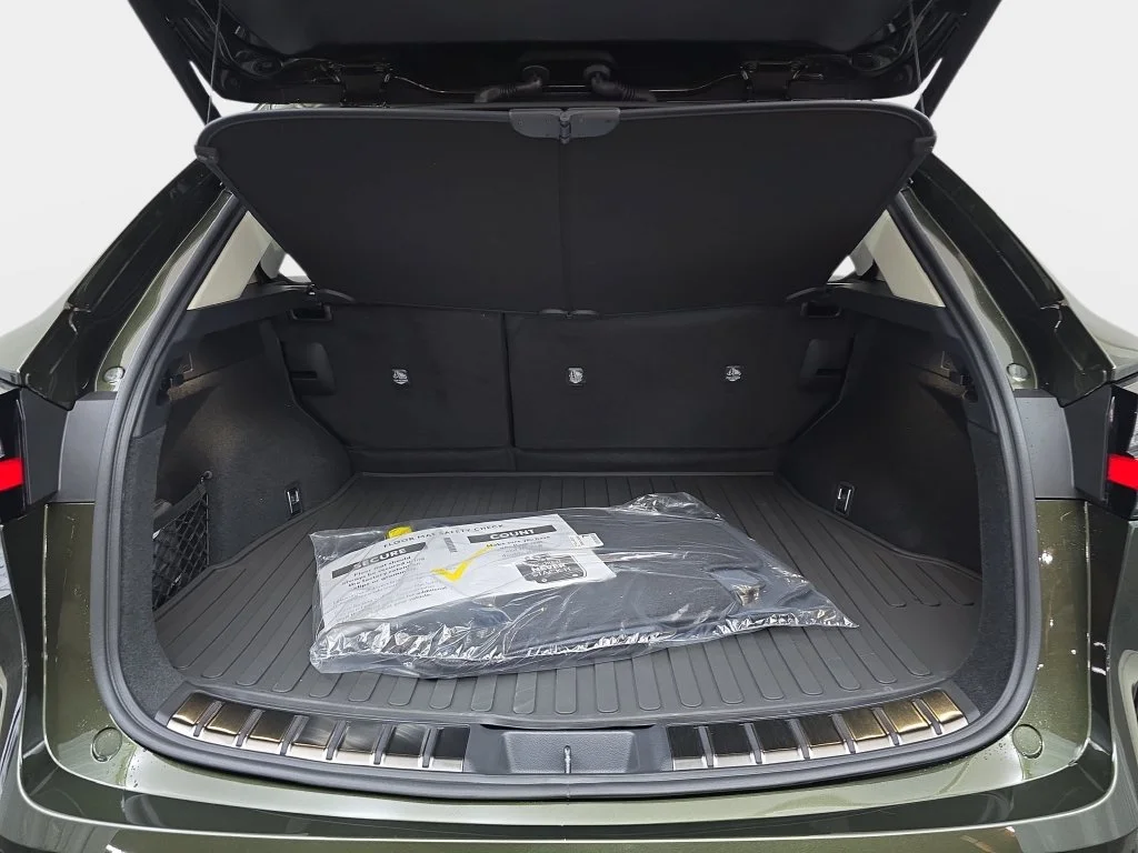 New 2026 Nori Green Pearl Lexus PREMIUM image 12