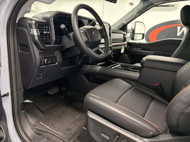 New 2026 Glacier Gray Metallic Tri-Coat Ford F-250® Lariat® image 31