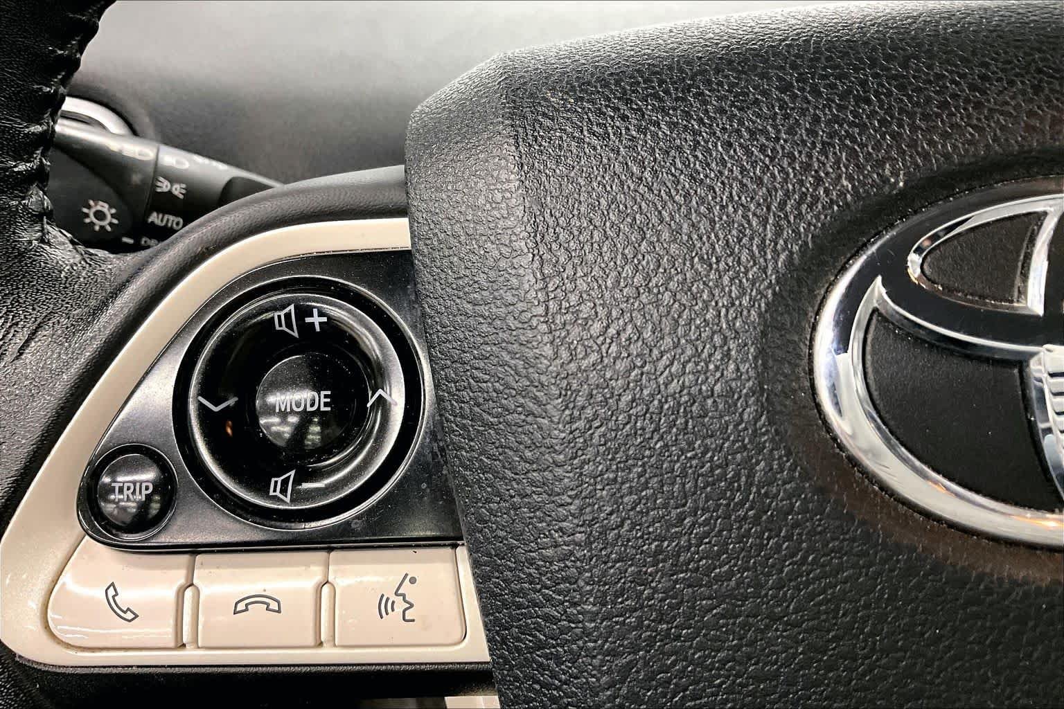 Used 2017 Blue Magnetism Toyota Premium image 22