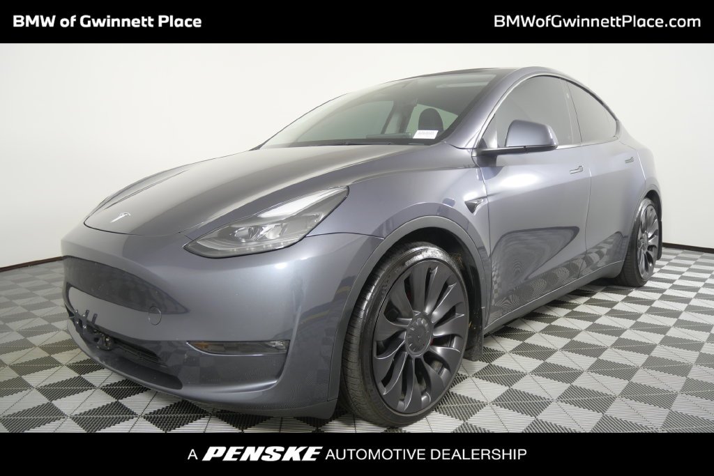 Used 2023  Tesla Performance image 1