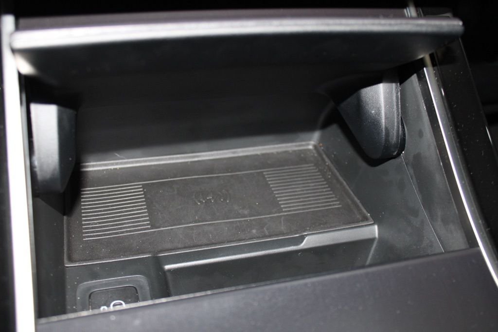 Used 2026  Land Rover Dynamic image 24