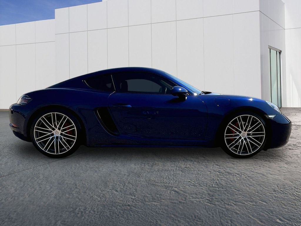 Used 2022 Blue Porsche S image 8