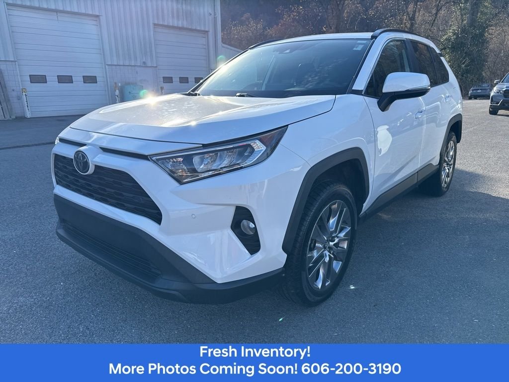 2020 Toyota RAV4 XLE Premium